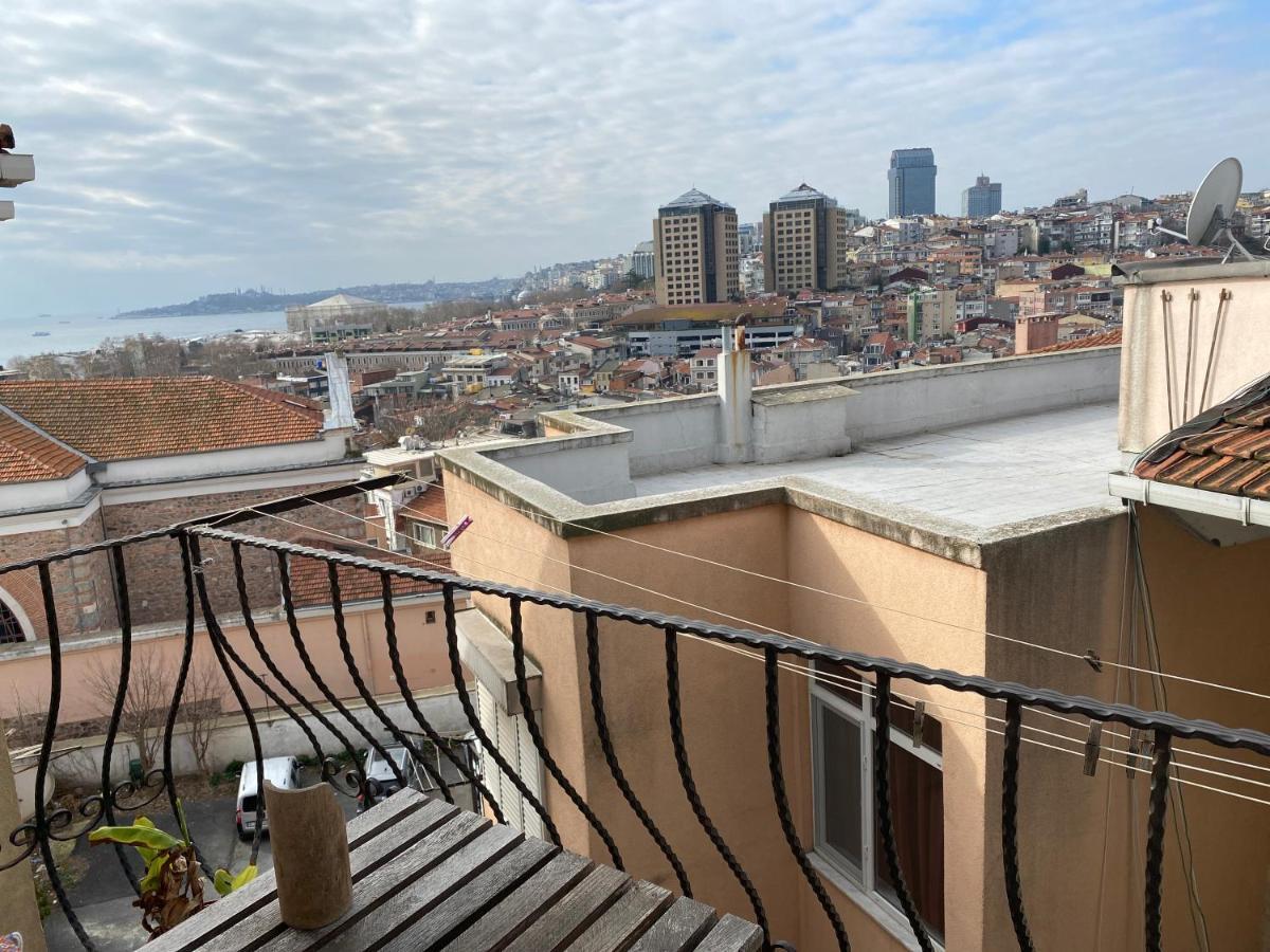 Daire Bosphorus In The Center Of Besiktas İstanbul